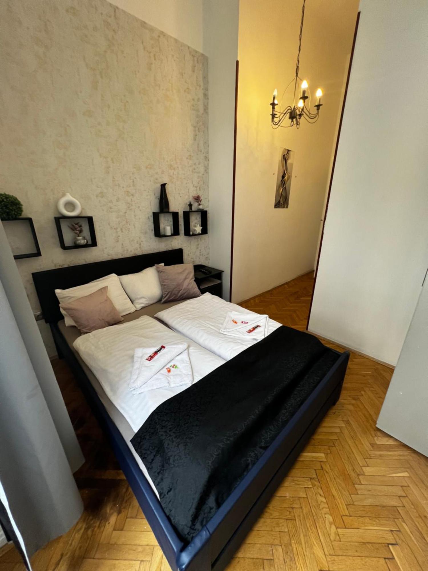Spring Roses Downtown Boutique Hotel بودابست المظهر الخارجي الصورة