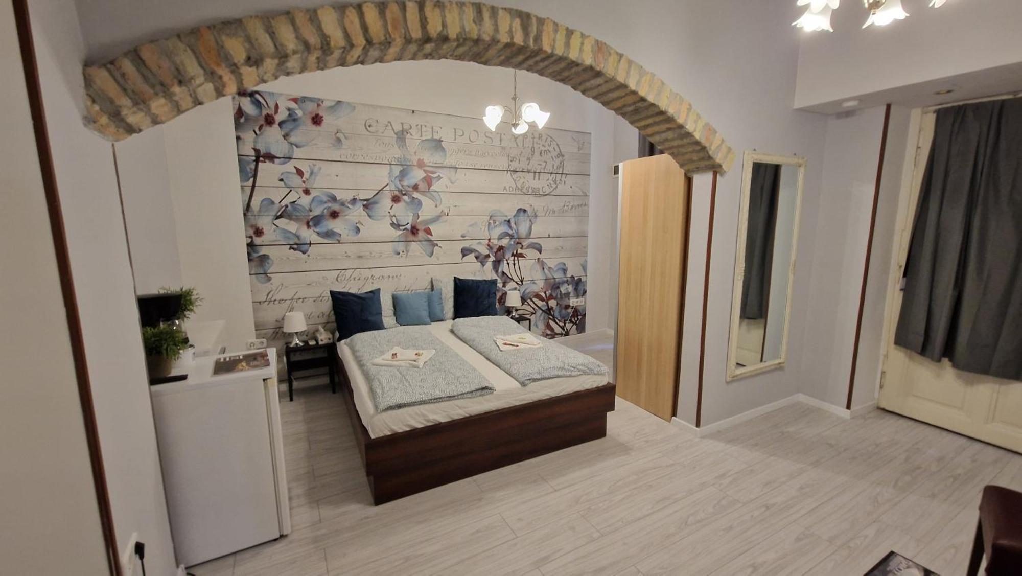 Spring Roses Downtown Boutique Hotel بودابست المظهر الخارجي الصورة